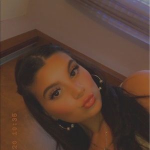 Meet your Posher, Sabrina